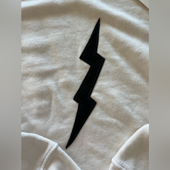 NWT Imogene & Willie the “bolt” sweatshirt in white. Sz Medium - Picture 2 of 4